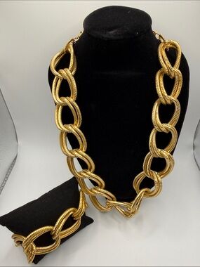 Gold Link Chain Necklace - Women Jewelry